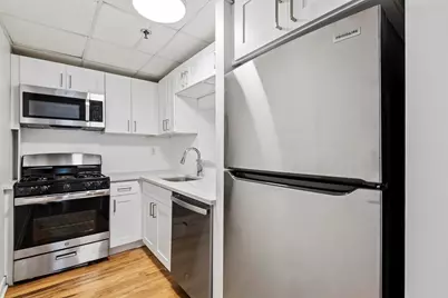 227 Christopher Columbus Dr #332B, Jersey City, NJ 07302 - Photo 8