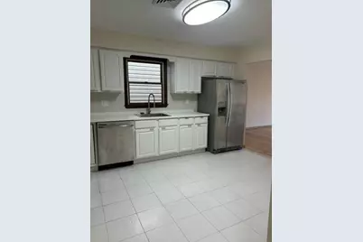 260 Broadway #4, Bayonne, NJ 07002 - Photo 4