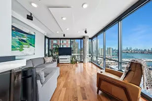 389 Washington St, Jersey City, NJ 07302 - Photo 1