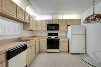 32 Cedar St, Jersey City, NJ 07305 - Photo 8