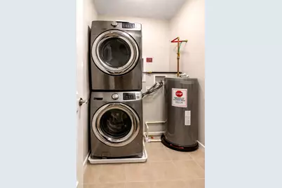 612 12th St #4, Union City, NJ 07087 - Photo 8