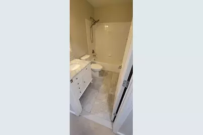 13 McMartin Ct, Jersey City, NJ 07305 - Photo 16