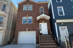 85 Oakland Ave, Jersey City, NJ 07306 - Photo 1