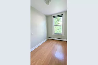 429 Mallory Ave, Jersey City, NJ 07304 - Photo 4