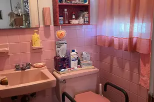 17 West Dr, Bayonne, NJ 07002 - Photo 6