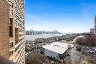 7004 Blvd E, Guttenberg, NJ 07093 - Photo 4