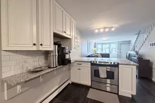 35 Summit Ave, Jersey City, NJ 07304 - Photo 8