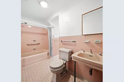 97 Riverview Dr, Cliffside Park, NJ 07010 - Photo 16