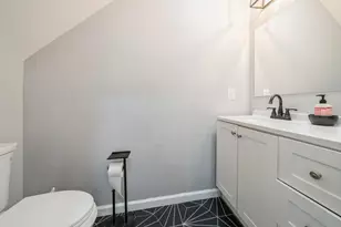 318 2nd St, Union City, NJ 07087 - Photo 16