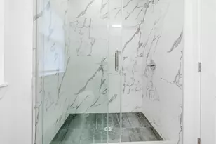 74 Clarendon Pl, Hackensack, NJ 07601 - Photo 22