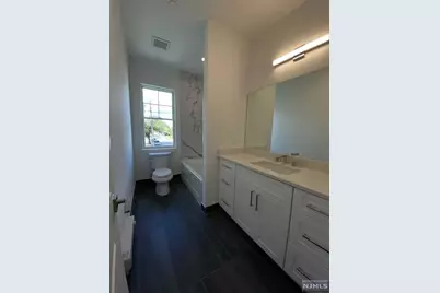 74 Clarendon Pl #203, Hackensack, NJ 07601 - Photo 4