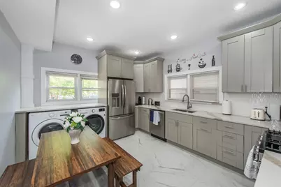 19 W 27th St #1, Bayonne, NJ 07002 - Photo 4