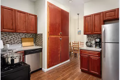 67 Oakland Ave #2, Jersey City, NJ 07306 - Photo 2