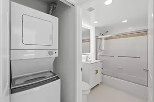 1 2nd St, Jersey City, NJ 07302 - Photo 16