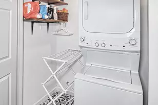 237 Price Ct, West New York, NJ 07093 - Photo 20