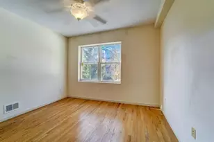 295 New York Ave, Jersey City, NJ 07307 - Photo 18