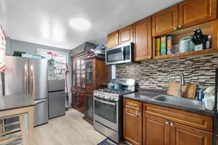 361 New York Ave, Jersey City, NJ 07307 - Photo 24