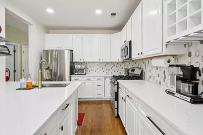 273 Roslyn Ct #273, West New York, NJ 07093 - Photo 16