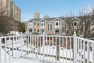 273 Roslyn Ct, West New York, NJ 07093 - Photo 10