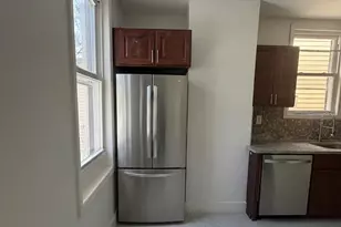 132 Bayview Ave, Jersey City, NJ 07305 - Photo 4