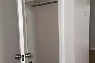 998 Broadway, Bayonne, NJ 07002 - Photo 8