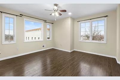 12 Liberty Ct, Secaucus, NJ 07094 - Photo 22