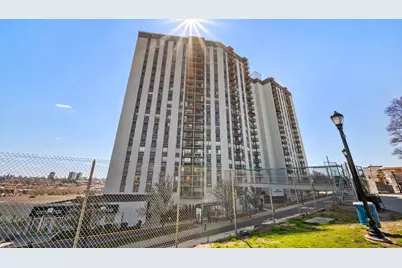 100 Manhattan Ave #2314, Union City, NJ 07087 - Photo 4