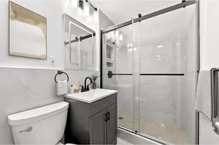 100 Manhattan Ave, Union City, NJ 07087 - Photo 8