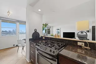 6040 Blvd E, West New York, NJ 07093 - Photo 8