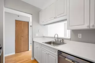 20 2nd St, Jersey City, NJ 07302 - Photo 12