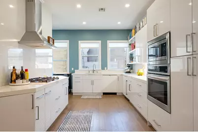 207 New York Ave, Union City, NJ 07087 - Photo 2