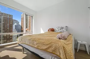 75 Park Ln S, Jersey City, NJ 07310 - Photo 10