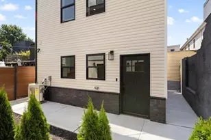 27 Graham St, Jersey City, NJ 07307 - Photo 16