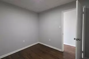 722 West Side Ave, Jersey City, NJ 07306 - Photo 12