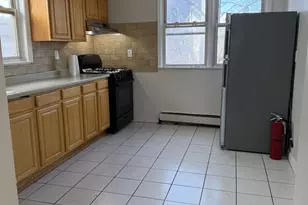 54 Gates Ave, Jersey City, NJ 07305 - Photo 2