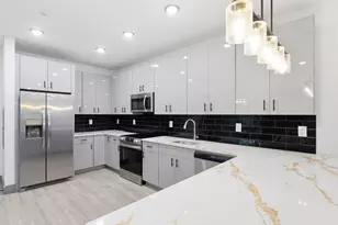 531 32nd St, Union City, NJ 07087 - Photo 1