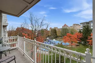 4 Constellation Pl, Jersey City, NJ 07305 - Photo 2