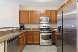 4 Constellation Pl, Jersey City, NJ 07305 - Photo 8