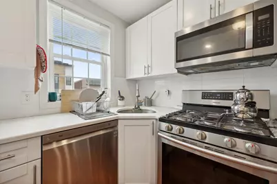 240.5 South St #3, Jersey City, NJ 07307 - Photo 6