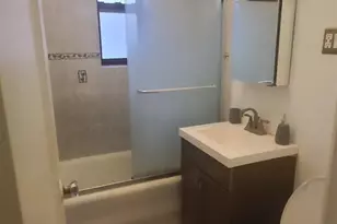 56 Glenwood Ave, Jersey City, NJ 07306 - Photo 16