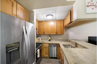 187 Wayne St #206C, Jersey City, NJ 07302 - Photo 6