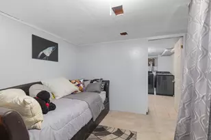 76 Beach St, Jersey City, NJ 07307 - Photo 16