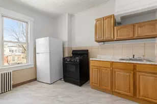 76 Beach St, Jersey City, NJ 07307 - Photo 2