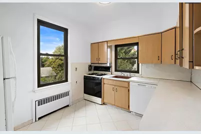 56 Clifton Terrace #2, Weehawken, NJ 07086 - Photo 4