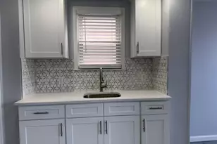 528 Kennedy Blvd, Bayonne, NJ 07002 - Photo 6