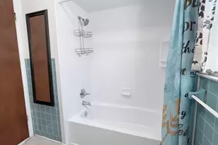 421 Manila Ave, Jersey City, NJ 07302 - Photo 14