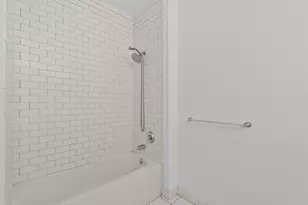 172 Culver Ave, Jersey City, NJ 07305 - Photo 8