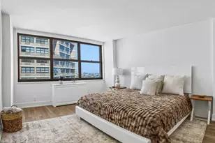 7002 Blvd E, Guttenberg, NJ 07093 - Photo 12