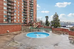 530 Harmon Cove Tower, Secaucus, NJ 07094 - Photo 30
