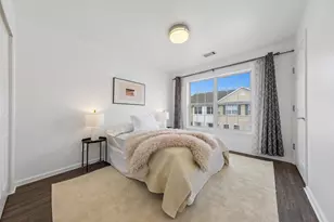 3 Soho Dr, Jersey City, NJ 07305 - Photo 12